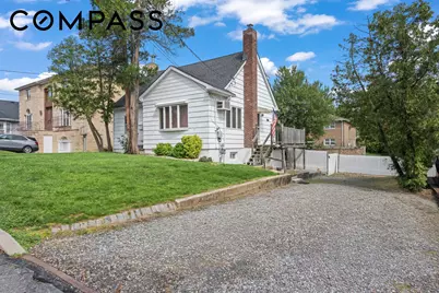 223 Darlington Avenue, New York, NY 10312 - Photo 1