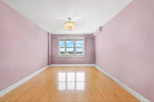 370 Ocean Pkwy, New York City, NY 11218 - Photo 10