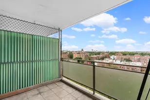 370 Ocean Pkwy, New York City, NY 11218 - Photo 14