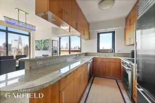400 E 70th St, New York City, NY 10021 - Photo 8