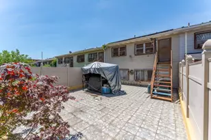 1556 Longfellow Ave, New York City, NY 10460 - Photo 18