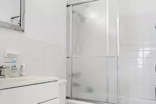155 E 34th St, New York City, NY 10016 - Photo 4