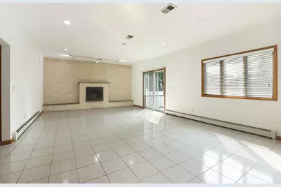 735 Woodrow Road, New York City, NY 10312 - Photo 22