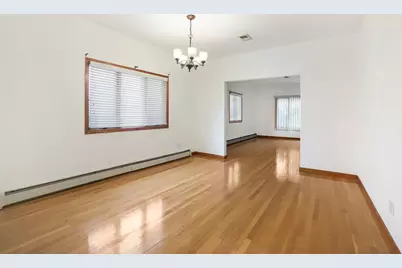 735 Woodrow Road, New York City, NY 10312 - Photo 20