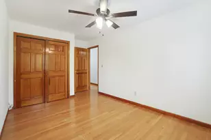 735 Woodrow Rd, New York City, NY 10312 - Photo 24