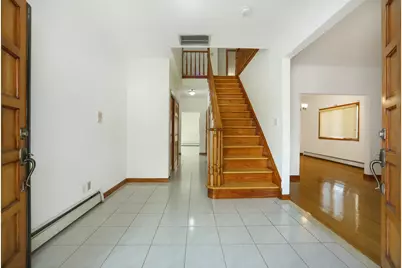 735 Woodrow Road, New York City, NY 10312 - Photo 16