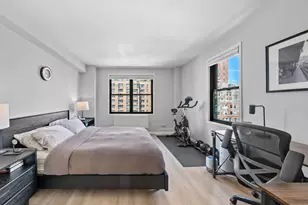 301 E 62nd St, New York City, NY 10065 - Photo 2
