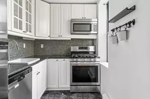 2108 Dorchester Rd, New York City, NY 11226 - Photo 4