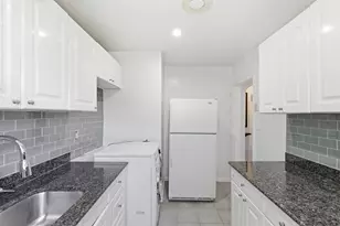 220-17 75th Ave, New York City, NY 11364 - Photo 4