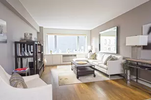 211 E 51st St, New York City, NY 10022 - Photo 1