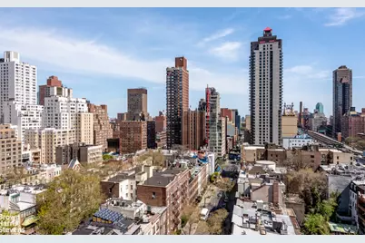 200 E 61st Street #18DE, New York City, NY 10065 - Photo 10