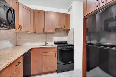 5700 Arlington Avenue #5N, New York City, NY 10471 - Photo 2