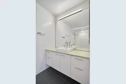 200 E 11th Street #1201, New York, NY 10003 - Photo 12
