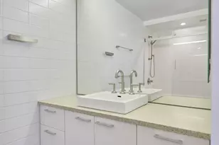 200 E 11th St, New York City, NY 10003 - Photo 12