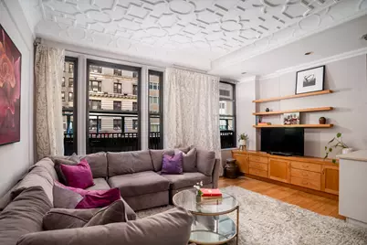 200 W 54th Street #2D, New York, NY 10019 - Photo 2