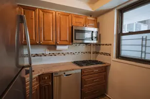 61-25 98th St, New York City, NY 11374 - Photo 8