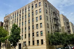 687 W 204th St, New York City, NY 10034 - Photo 14