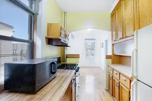 687 W 204th St, New York City, NY 10034 - Photo 6