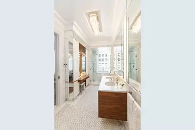 2211 Broadway #5A, New York City, NY 10024 - Photo 8