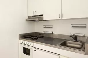 60 E 9th St, New York City, NY 10003 - Photo 10