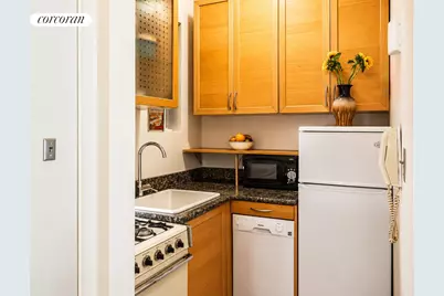 205 E 89th Street #4D, New York, NY 10128 - Photo 2
