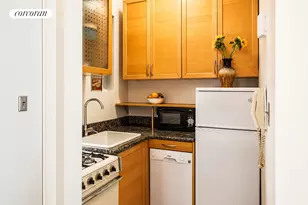 205 E 89th St, New York City, NY 10128 - Photo 2