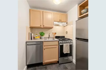 135 E 54th Street #5A, New York City, NY 10022 - Photo 4