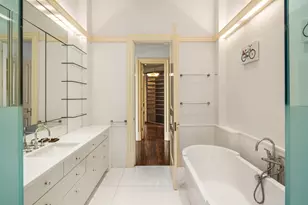 102 Prince St, New York City, NY 10012 - Photo 26