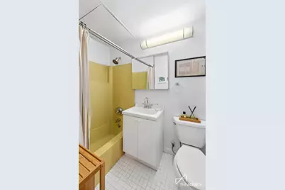 23 Waverly Place #2D, New York, NY 10003 - Photo 4