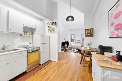 23 Waverly Place #2D, New York, NY 10003 - Photo 2