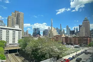 505 W 47th St, New York City, NY 10036 - Photo 16