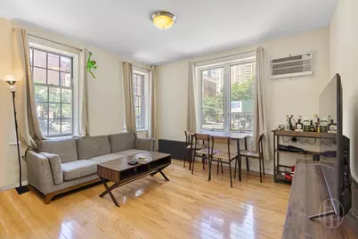 200 E 35th Street, New York, NY 10016 - Photo 1
