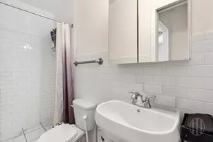 200 E 35th St, New York, NY 10016 - Photo 8