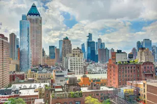 322 W 57th St, New York City, NY 10019 - Photo 16