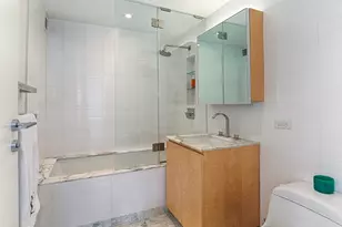322 W 57th St, New York City, NY 10019 - Photo 8