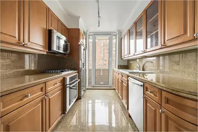 188 E 78th Street #11A, New York City, NY 10075 - Photo 4