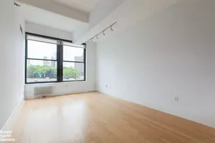 70 Washington St, New York City, NY 11201 - Photo 4