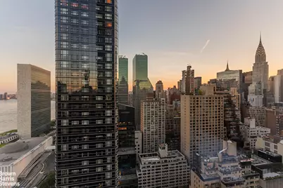 845 United Nations Plaza #37C, New York, NY 10017 - Photo 18