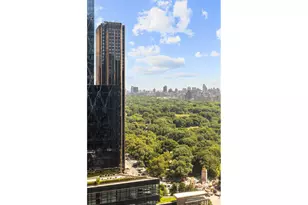 322 W 57th St, New York City, NY 10019 - Photo 12