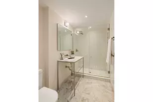 322 W 57th St, New York City, NY 10019 - Photo 6