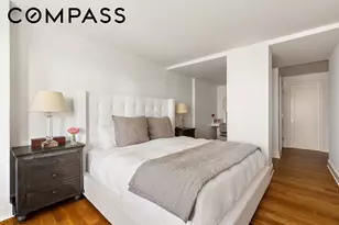 165 W 66th St, New York, NY 10023 - Photo 8