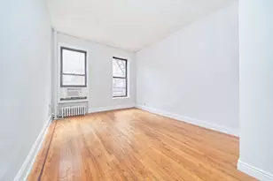 331 W 43rd St, New York City, NY 10036 - Photo 2