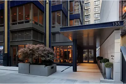 135 E 47th Street #3D, New York City, NY 10017 - Photo 14