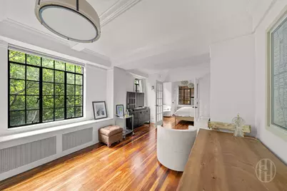 320 E 42nd Street #718, New York City, NY 10017 - Photo 1