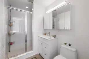 201 W 17th St, New York, NY 10011 - Photo 8