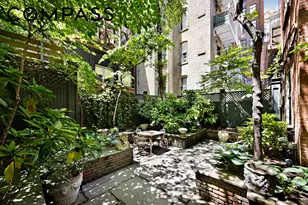11 Gramercy Pk S, New York City, NY 10003 - Photo 14
