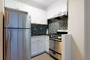 335 E 51st St, New York City, NY 10022 - Photo 1