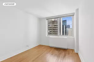 212 E 47th St, New York City, NY 10017 - Photo 4