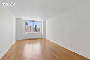212 E 47th St, New York City, NY 10017 - Photo 2