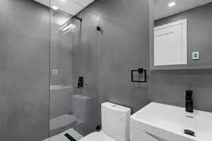 751 Dean St, New York City, NY 11238 - Photo 6